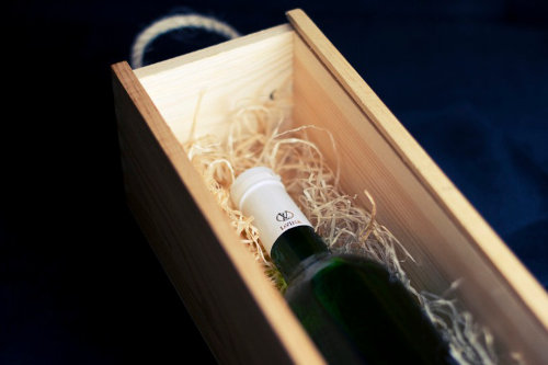 Personalized wine box