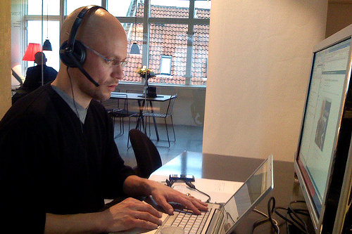 Tech support officer