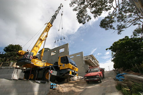 All terain crane lift