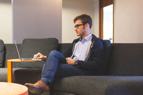Man seeking info using knowledge base software