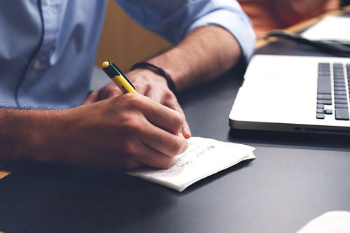 Learning from blogs