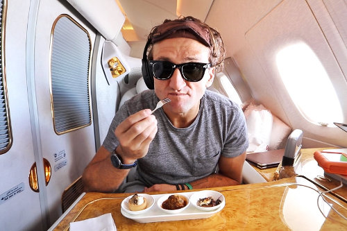 Casey Neistat - first class airplane seat