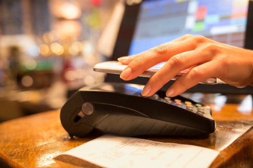 Making contactless mobile payment