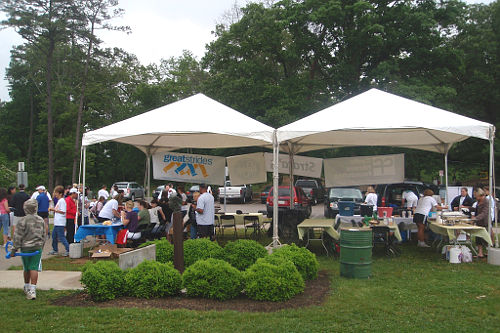 Custom canopy tents