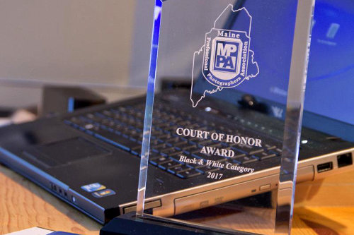 Recognizing employee using award