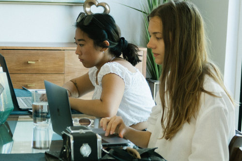 Digital nomad