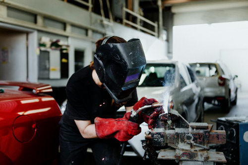 Machine shop employee