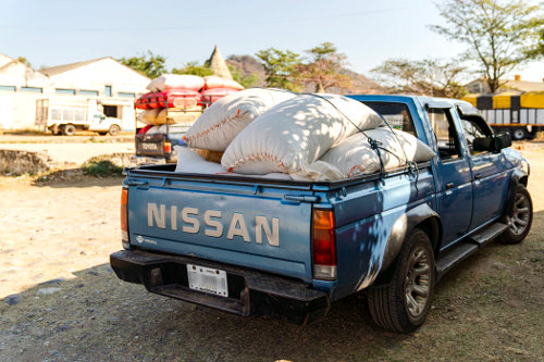 Pick-up truck