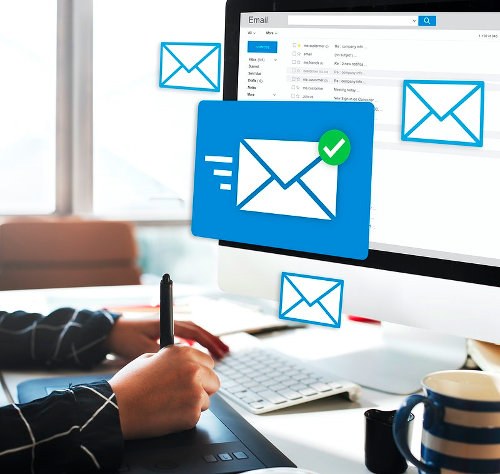 Receiving email newsletter