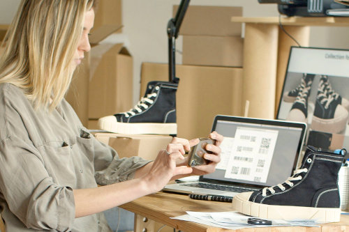 Online store business backend