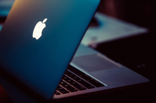 Apple Macbook