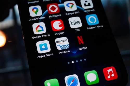 Online marketplace apps