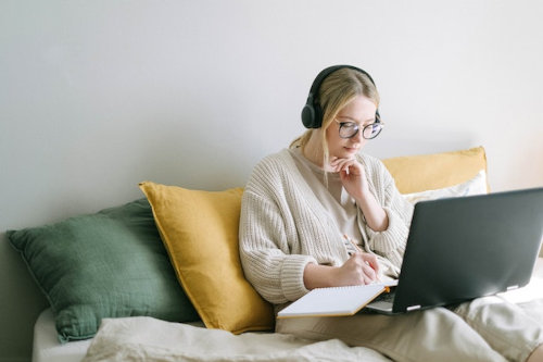 Using LMS platform for learning